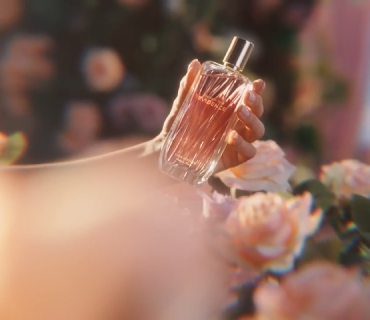 Onunla Sevginizi İz Bırakan Bir Hatıraya Dönüştürün...